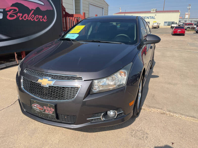 2011 Chevrolet Cruze 2LT photo 2