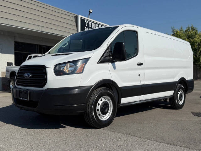 2019 Ford Transit Van Base's photo