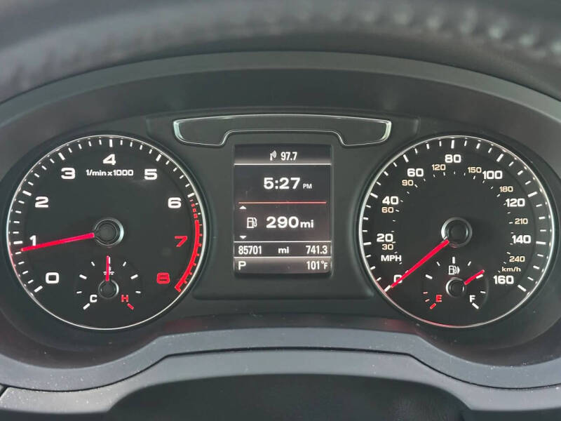2017 Audi Q3 2.0T Premium Plus