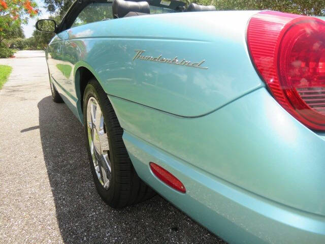 2002 Ford Thunderbird Deluxe