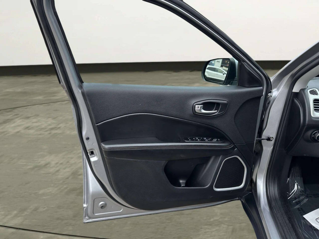 JeepCompass11