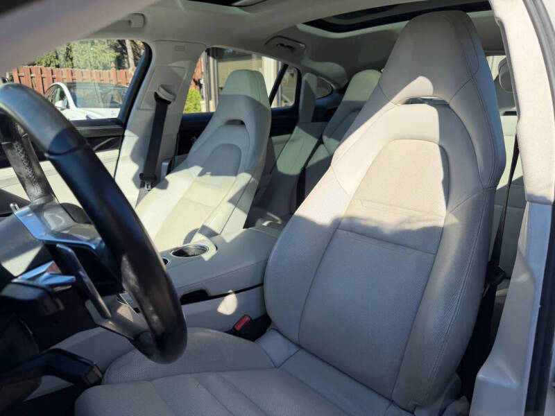 2018 Porsche Panamera 4S