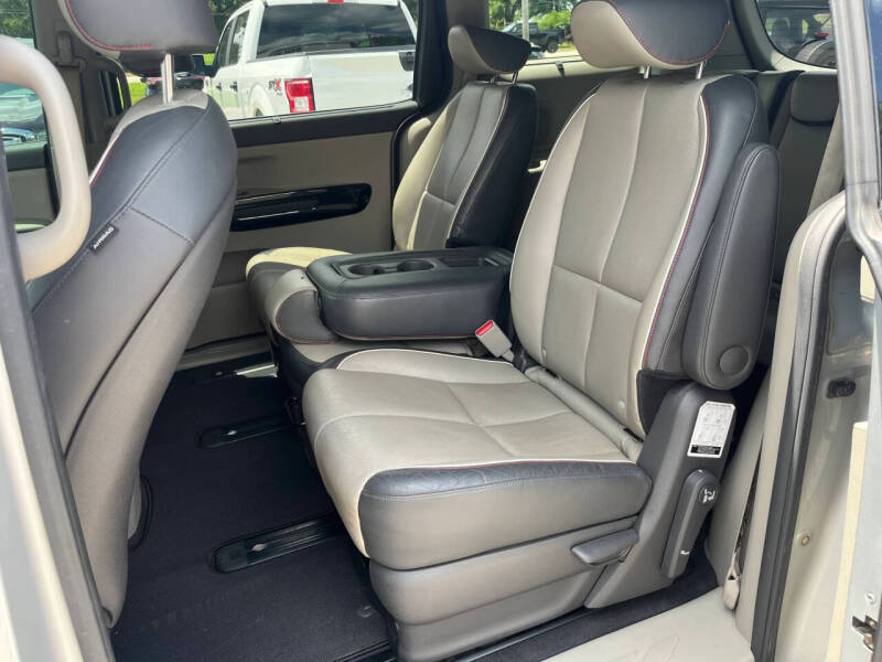 2017 Kia Sedona