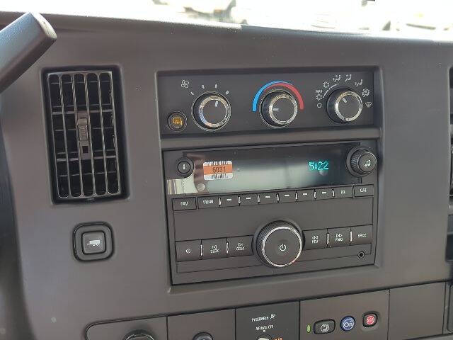 2025 Chevrolet Express 2500