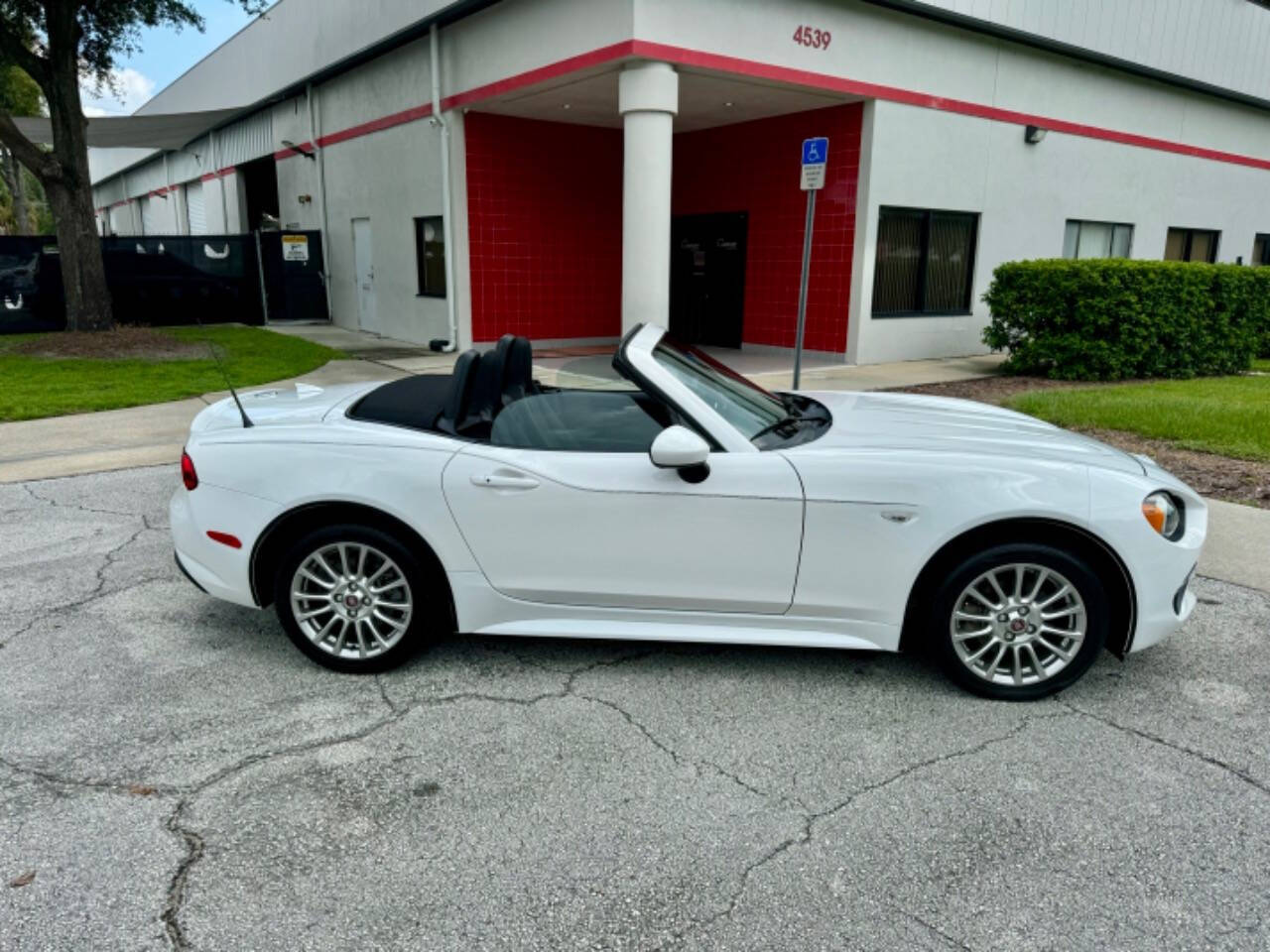 2018 FIAT 124 Spider for sale at Zoom Auto Exchange LLC in Orlando, FL