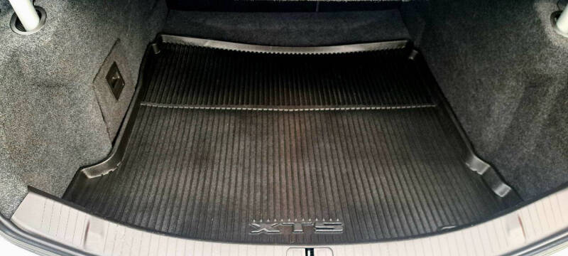 2016 Cadillac XTS Standard