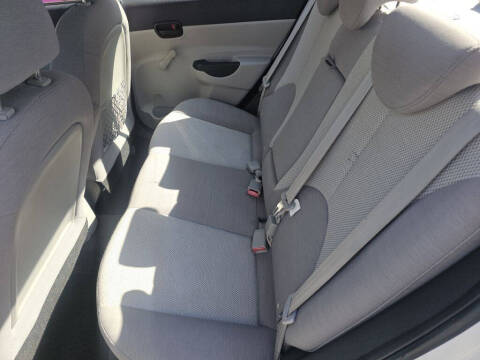 2009 Hyundai Accent GLS