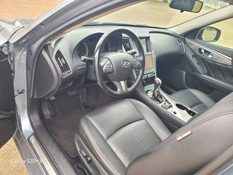 2015 Infiniti Q50 Premium