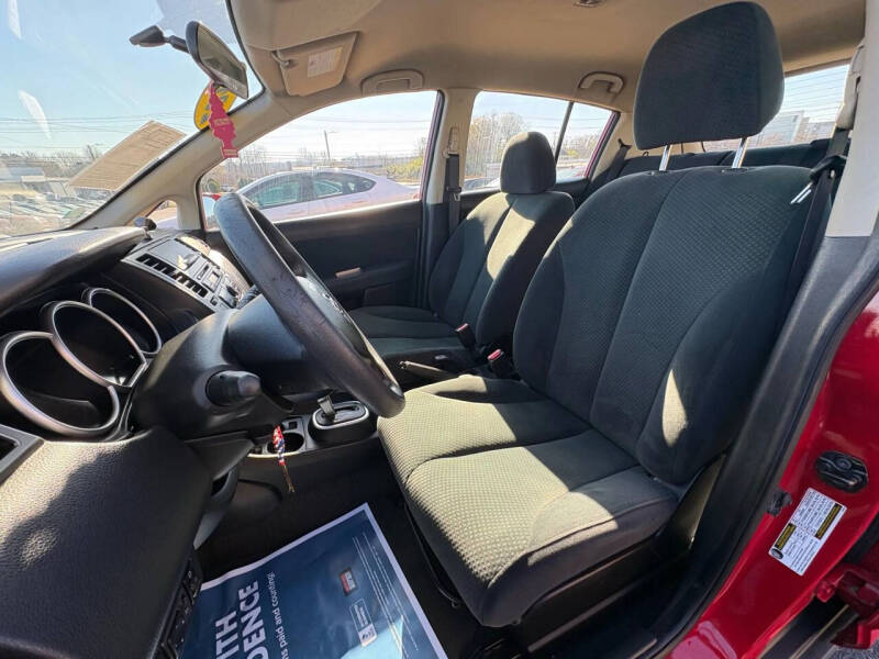 2012 Nissan Versa 1.8 S