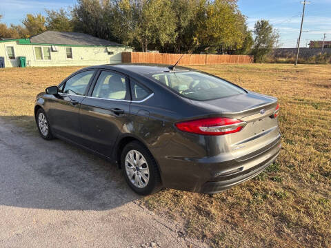 2019 Ford Fusion S