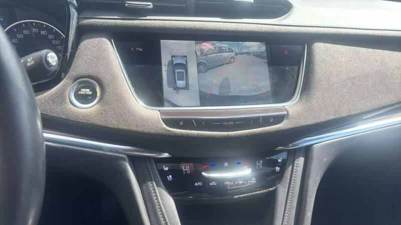 2017 Cadillac XT5 Platinum