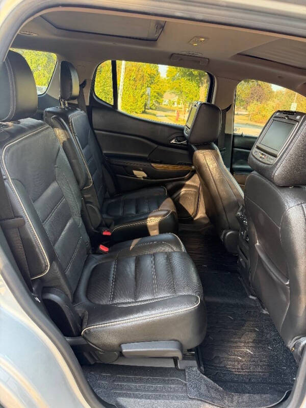 2017 GMC Acadia Denali