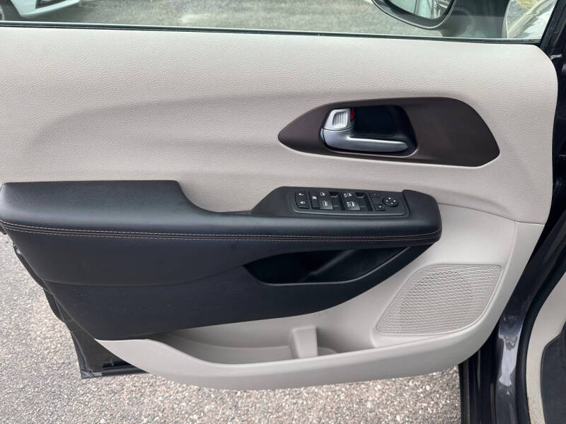 2018 Chrysler Pacifica Touring L