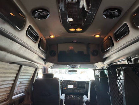 2018 GMC Savana 2500