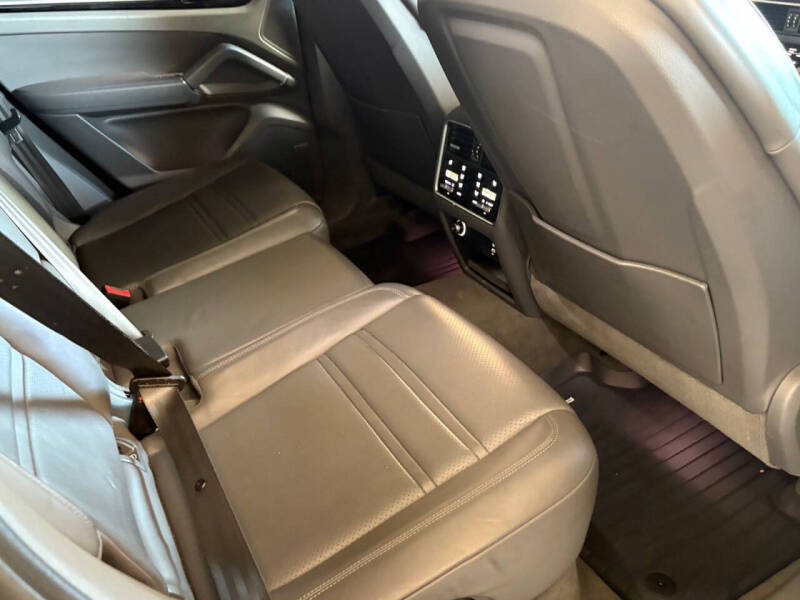 2023 Porsche Cayenne