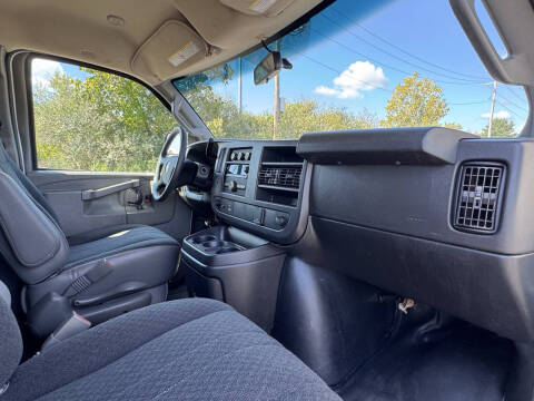 2020 GMC Savana 2500