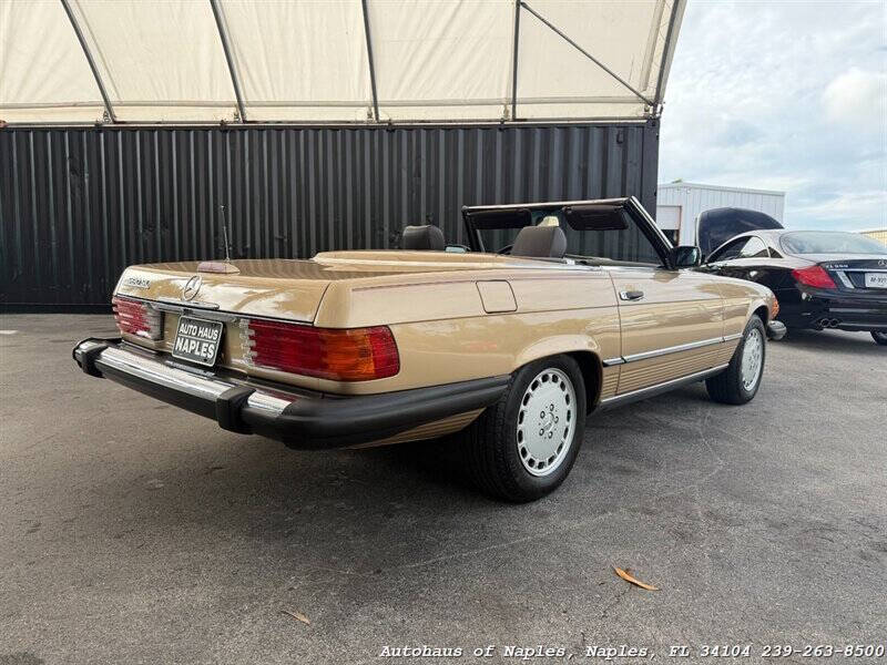 1988 Mercedes-Benz 560-Class 560 SL