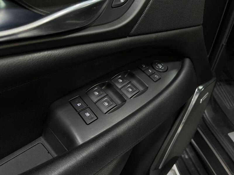 2016 Cadillac Escalade Luxury Collection