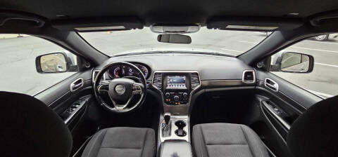 2019 Jeep Grand Cherokee Laredo E