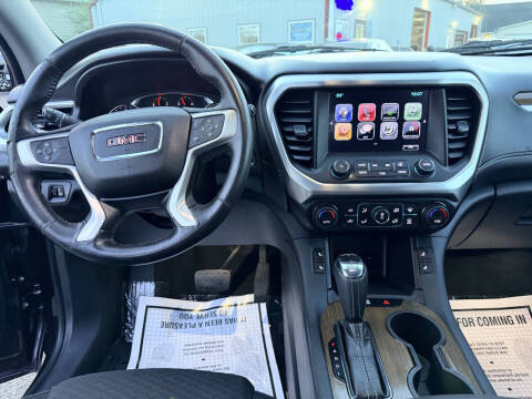 2017 GMC Acadia SLE-2