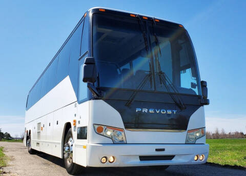 2010 Prevost H3-45