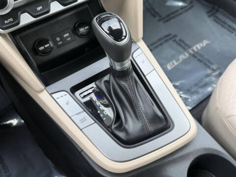 2019 Hyundai Elantra