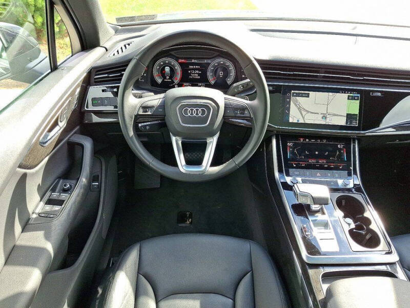 2022 Audi Q7 quattro Premium 55 TFSI