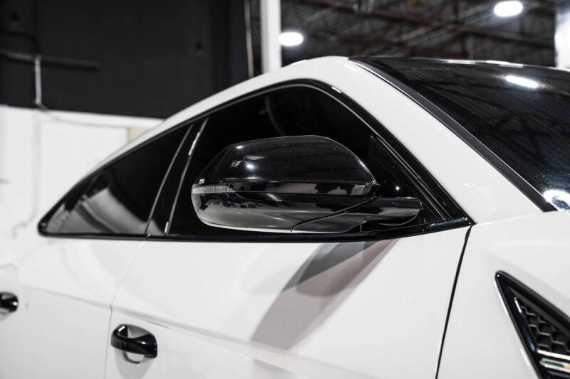 2022 Lamborghini Urus