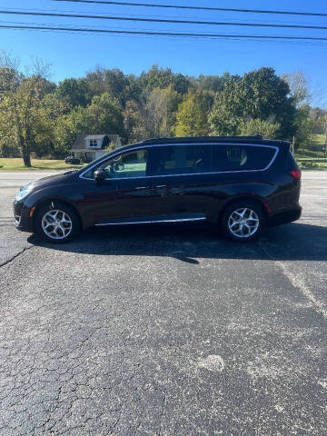 2017 Chrysler Pacifica Touring Plus
