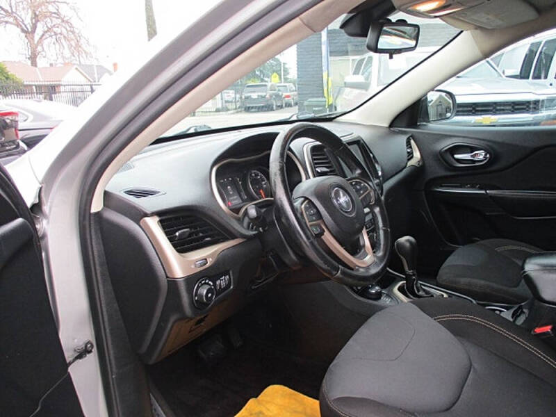 2016 Jeep Cherokee