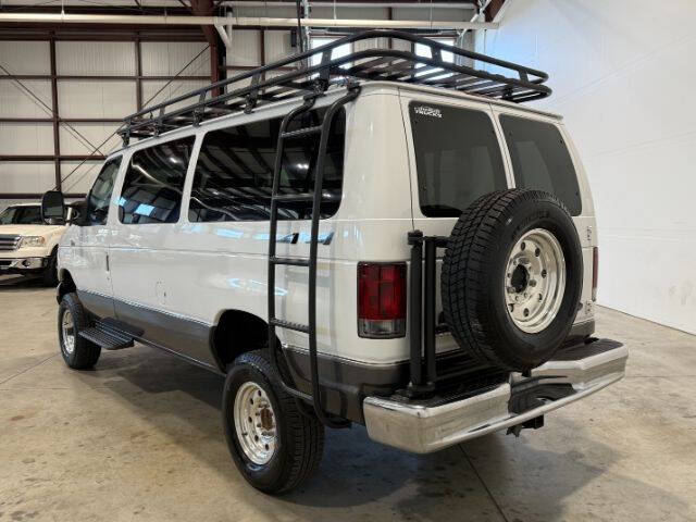 2006 Ford E-Series E-350 SD Chateau
