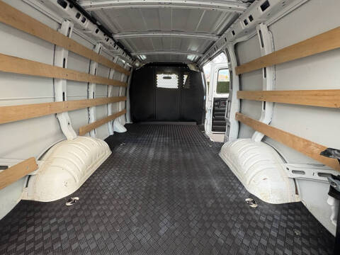 2024 GMC Savana 2500