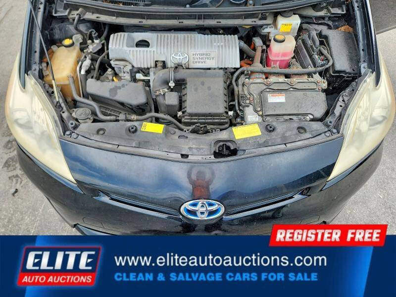 2013 Toyota Prius Two