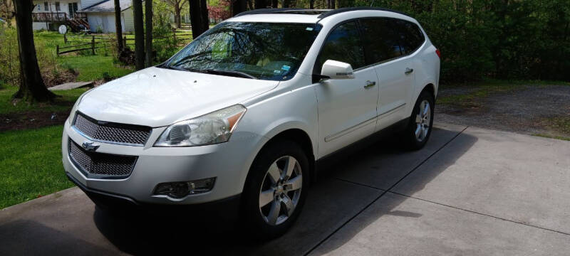 2011 Chevrolet Traverse for sale at AutoVision Group LLC in Norton Shores MI