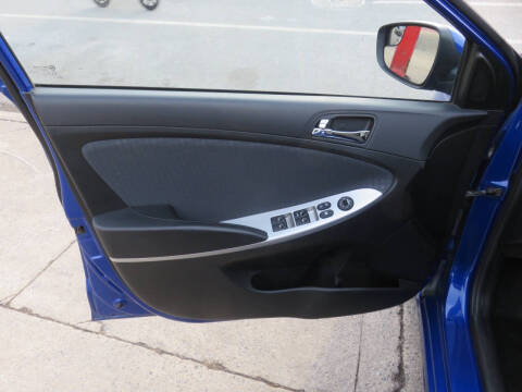 2014 Hyundai Accent SE