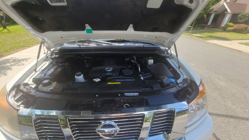 2011 Nissan Titan SL