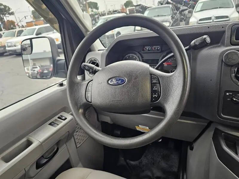 2012 Ford E-Series