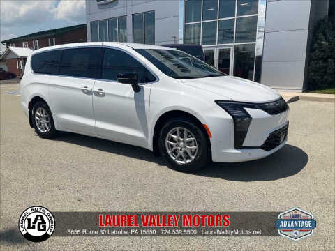 2027 Chrysler Pacifica Select