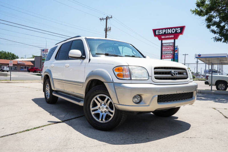 2004 Toyota Sequoia SR5