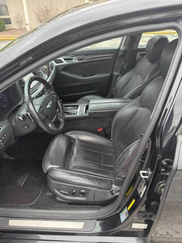 2015 Hyundai Genesis