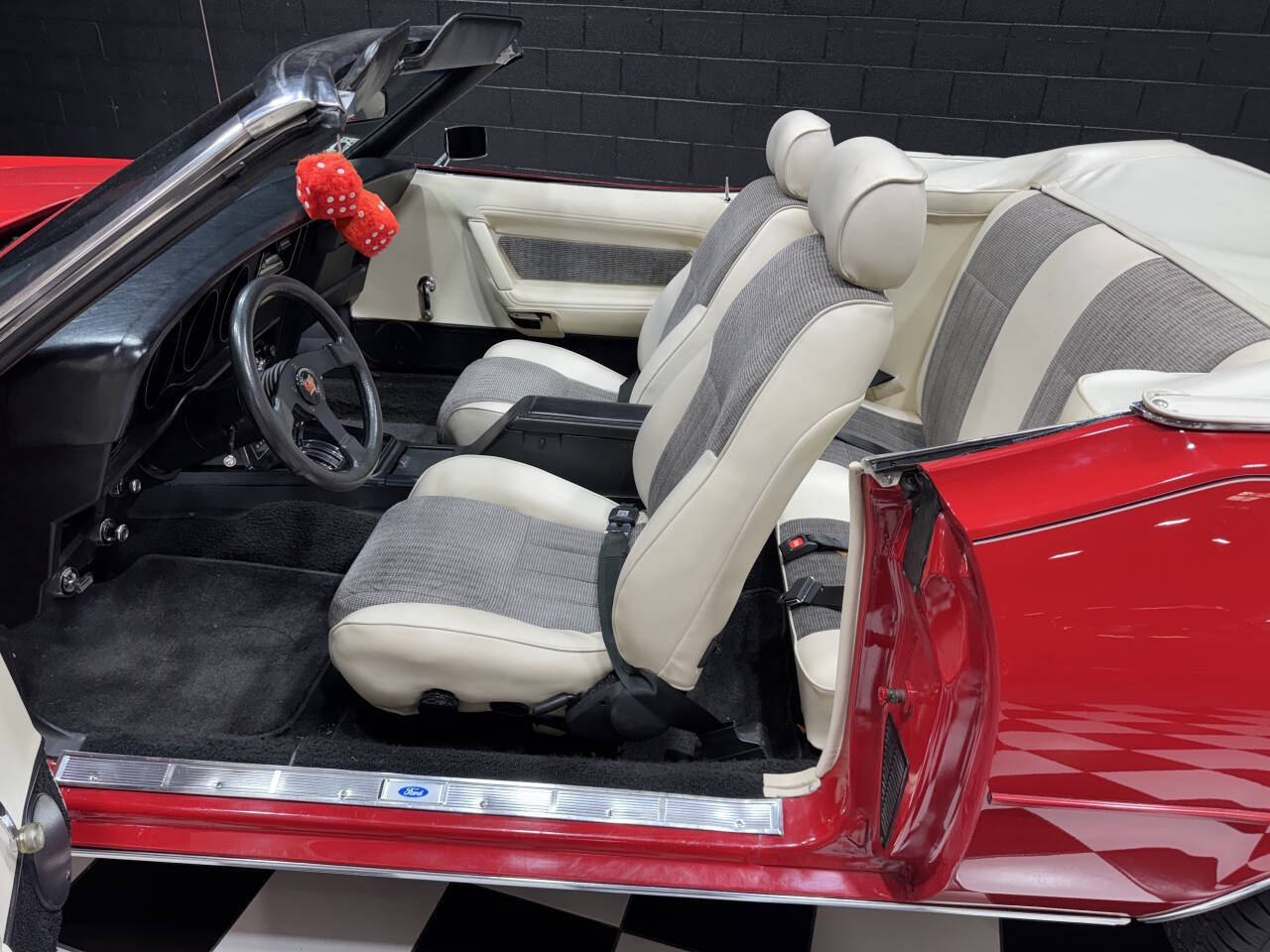1973 Mercury Cougar 33