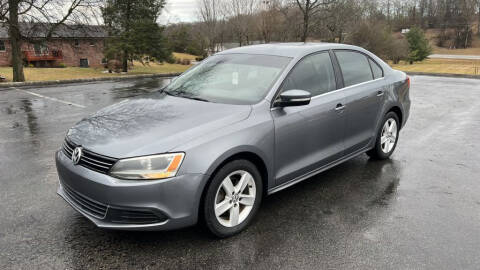 2013 Volkswagen Jetta for sale at 411 Trucks & Auto Sales Inc. in Maryville TN