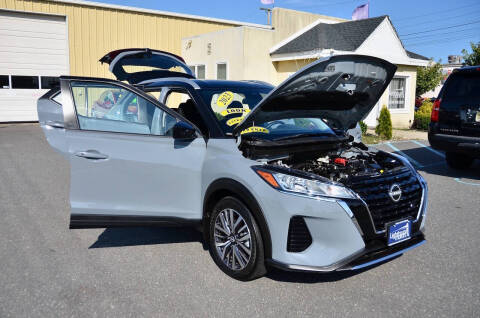 2023 Nissan Kicks SV