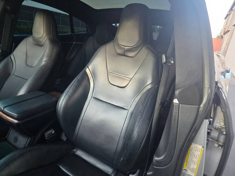 2016 Tesla Model S 75D
