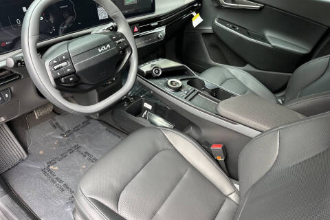 2025 Kia EV6 Wind