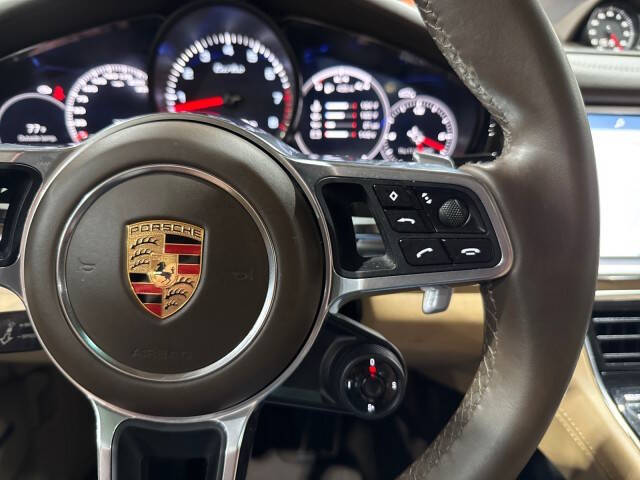 2017 Porsche Panamera Turbo