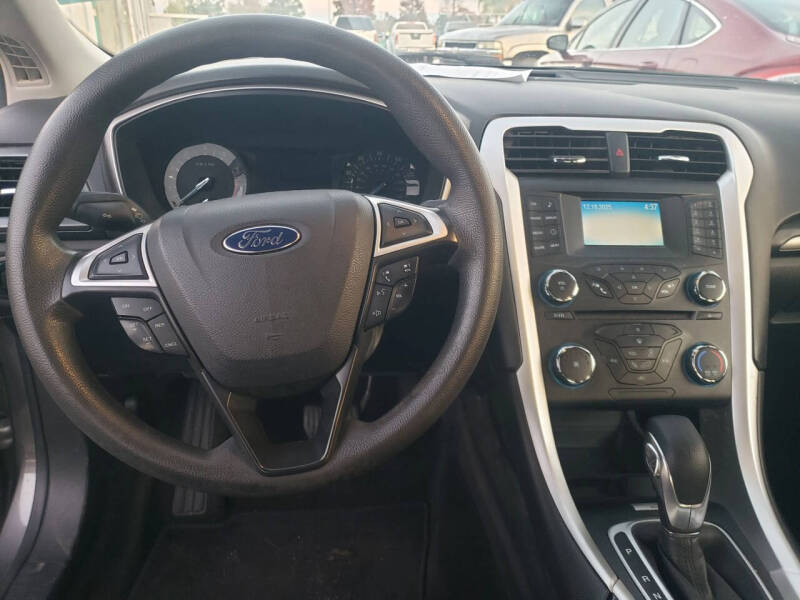 2013 Ford Fusion SE
