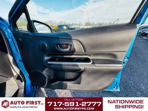 2015 Toyota Prius c Four