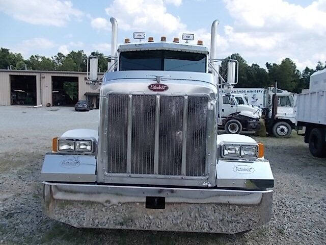 2003 Peterbilt 378