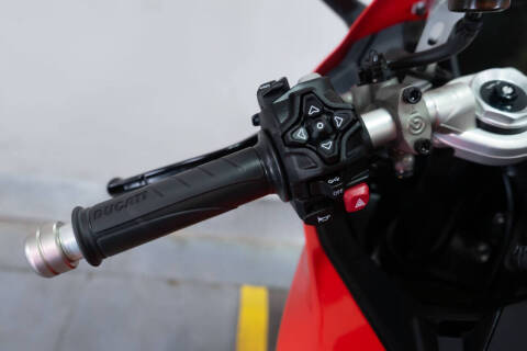 2026 Ducati Panigale V2